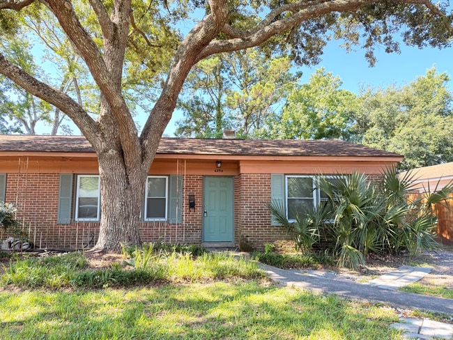 Building Photo - 639 Windermere Blvd