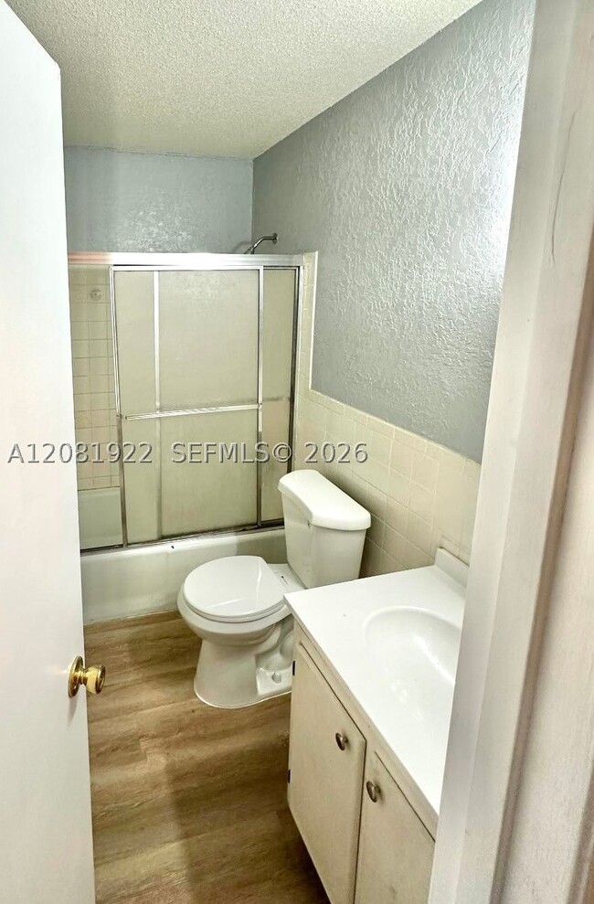 Building Photo - 2170 Knox McRae Dr
