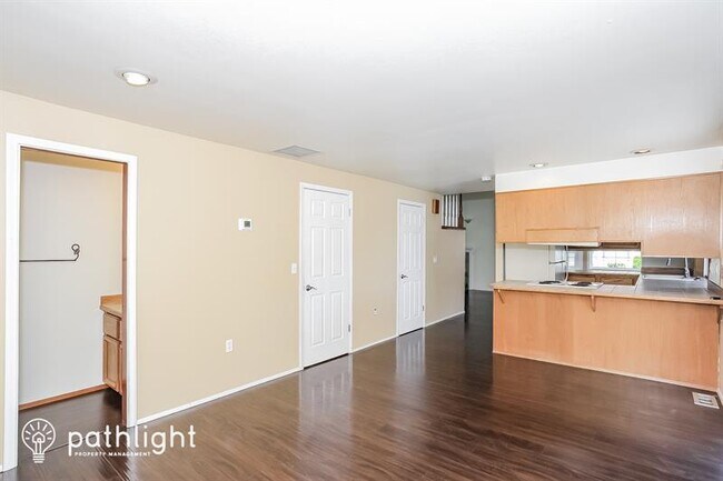 Building Photo - 32306 18Th Avenue Sw