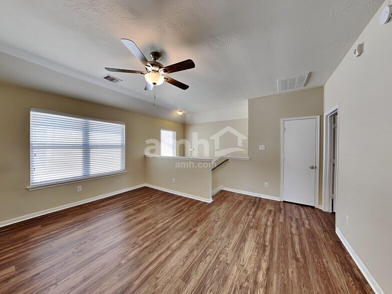 Building Photo - 19022 Walbrook Meadows Ln