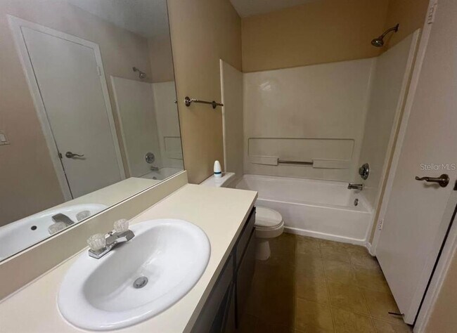 Building Photo - 718 Sugar Bay Way