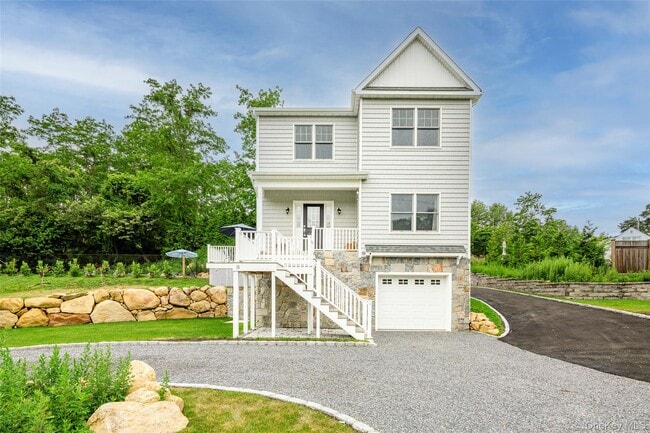 Building Photo - 15 S Beach Rd