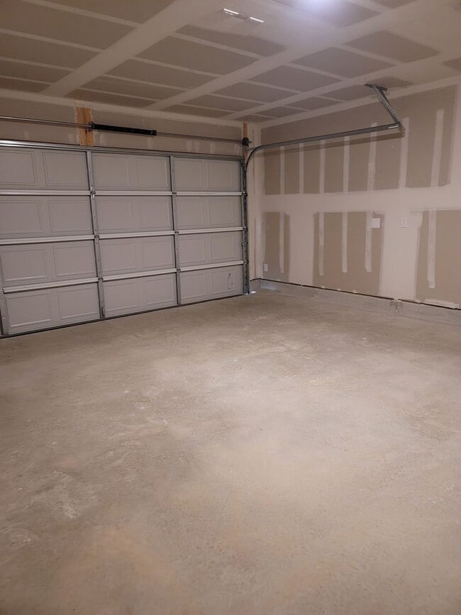 Building Photo - Brand new home on a corner lot!