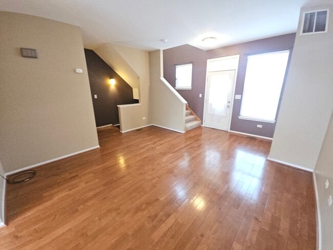 Building Photo - 466 Littleton Trail