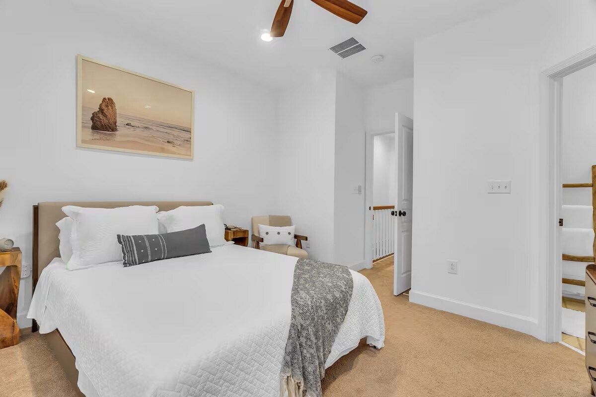 Building Photo - 1023 Sycamore Green Pl