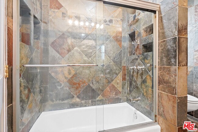 Building Photo - 6122 Strickland Ave