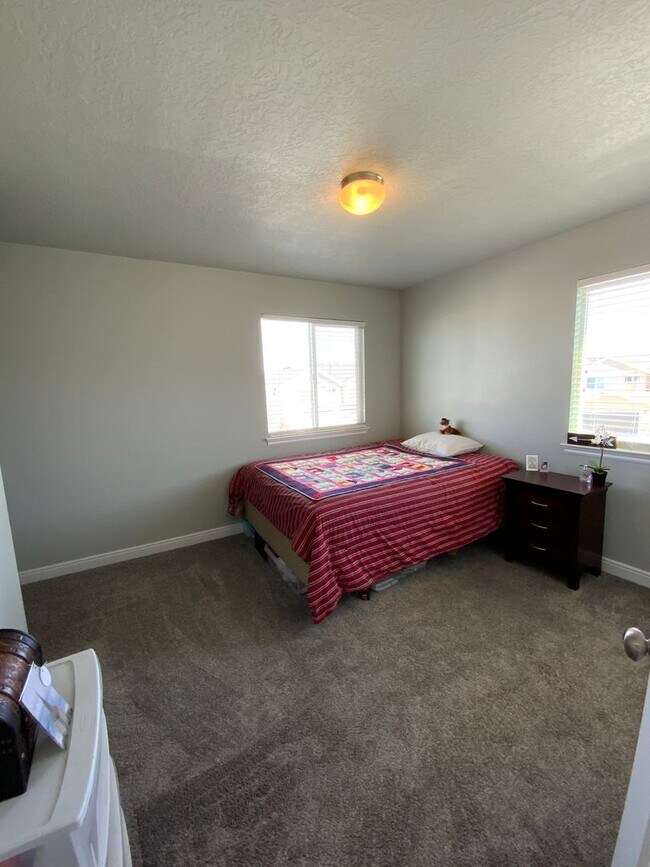 Building Photo - 5549 Dornton Ct