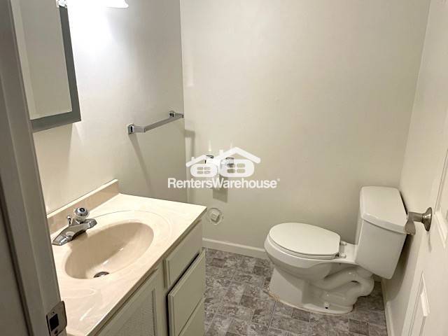 Building Photo - 8008 Regent Ave N