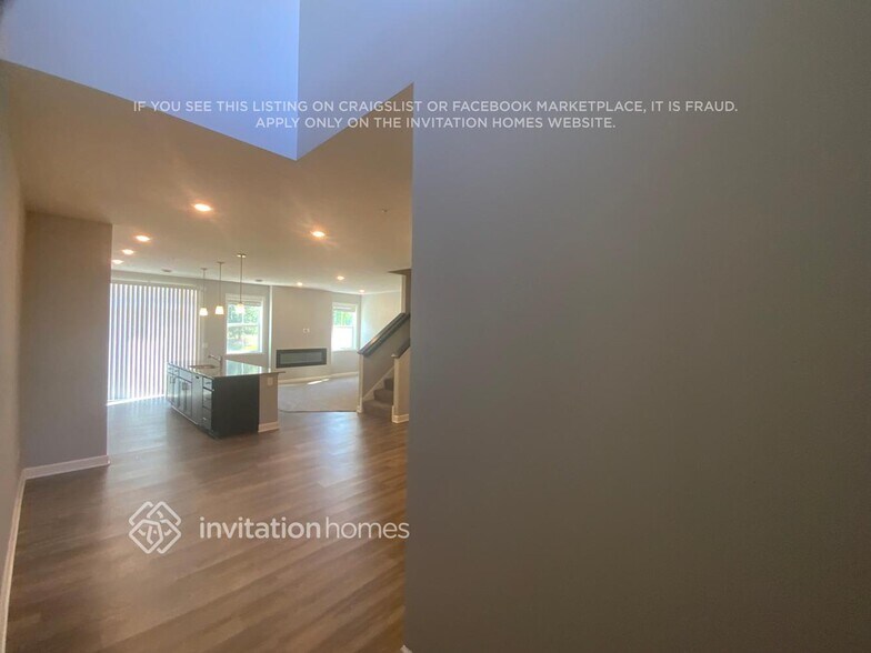 Building Photo - 6486 Inspire Cir S