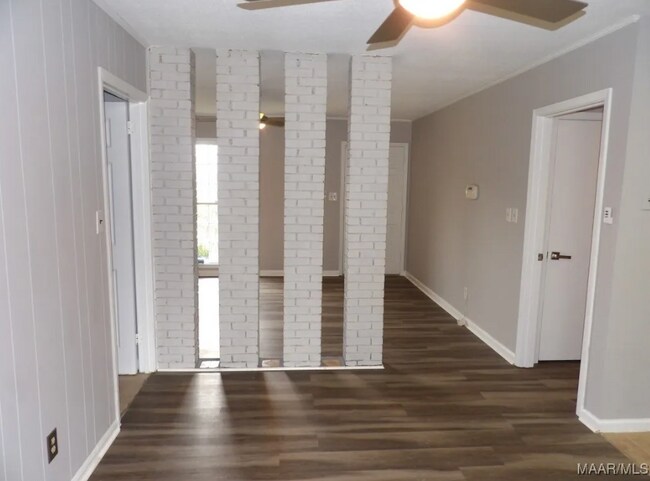 Building Photo - 441 Mulligan Dr