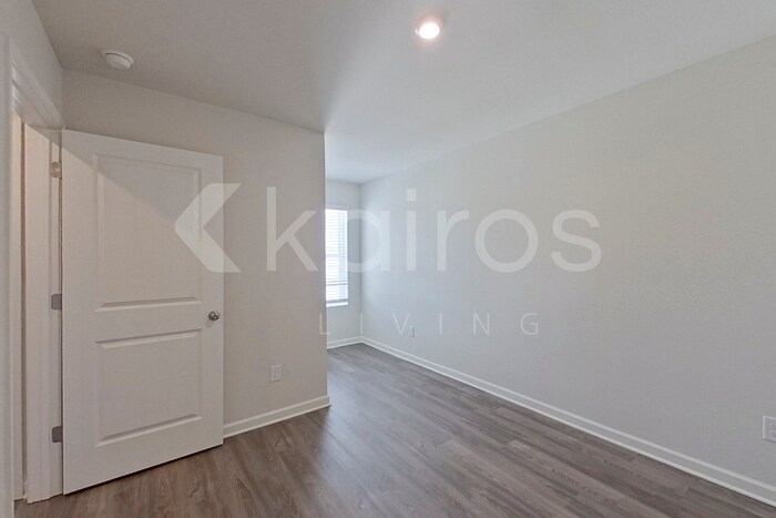 Building Photo - 339 Ironwood Ct