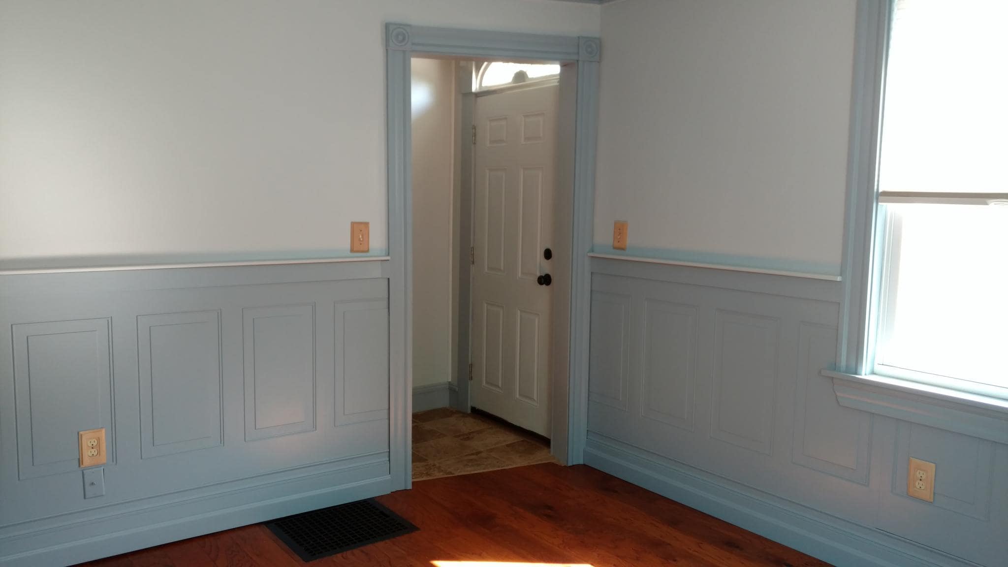 Livingroom Main Entrance - 108 Porpoise Way