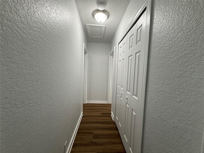 Building Photo - 901 Concord St