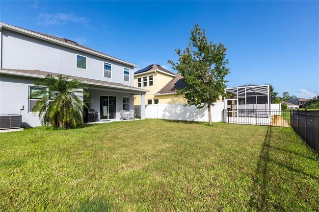 Building Photo - 11323 Quiet Forest Dr
