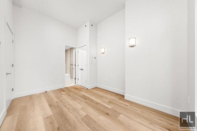 Building Photo - 91 Bruckner Blvd