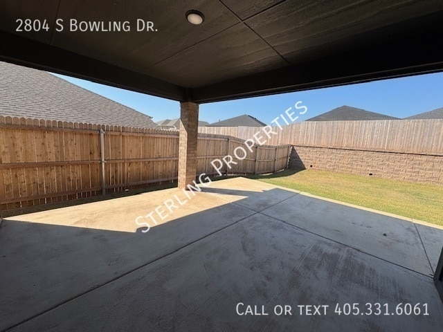 Building Photo - 2804 S Bowling Dr
