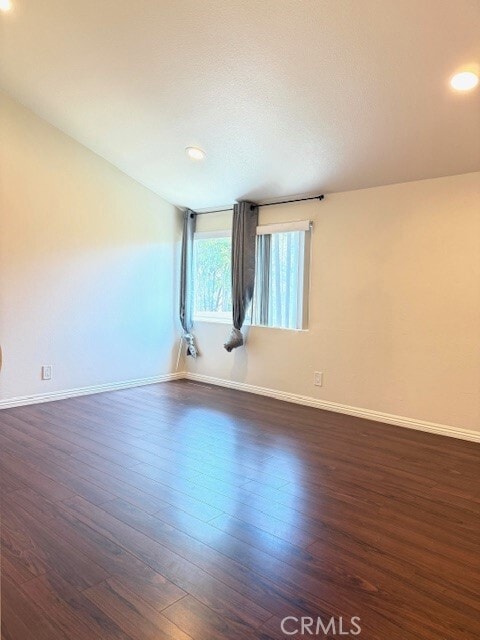 Building Photo - 676 Parkwood Ln