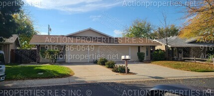 Building Photo - Duplex, 2 Bedroom 1 Bathroom Large yard, C...