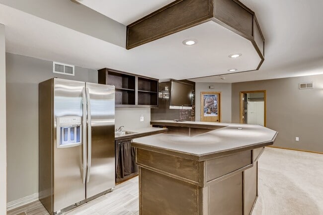 Building Photo - 1510 Pheasant Hills Dr