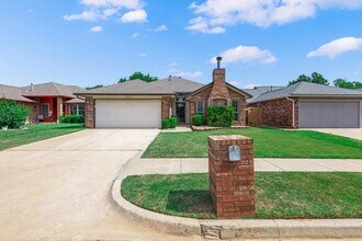 Building Photo - Two reasons to stop scrolling: the schools and the bathrooms. 3/2/2 Home in Putnam City Northaven...