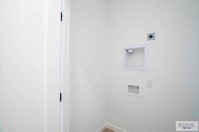 Building Photo - 3508 Hidalgo Cir