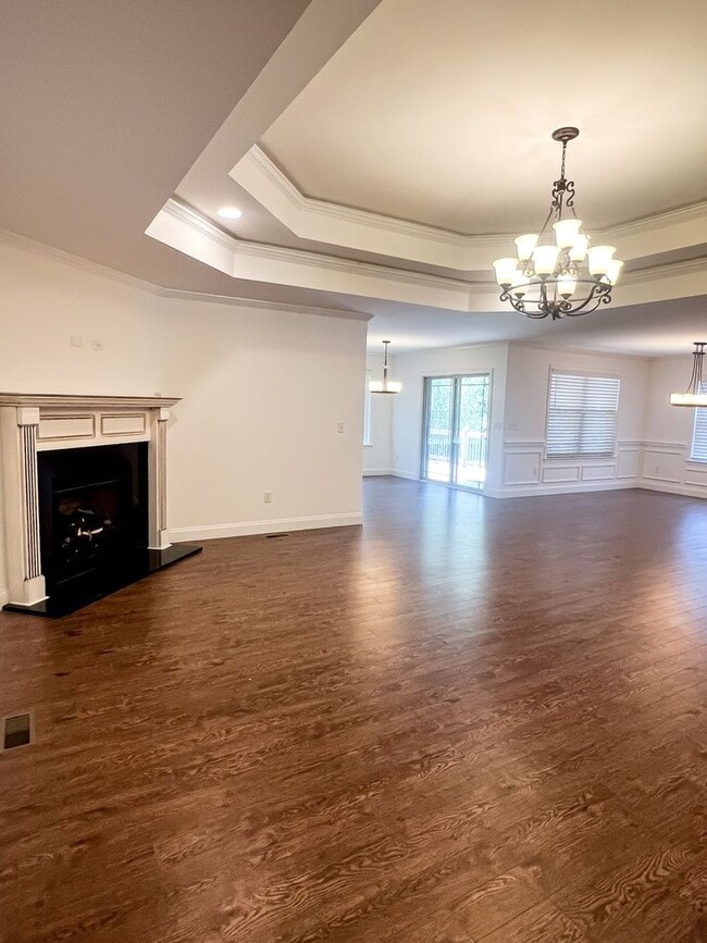 Building Photo - Single Family Home