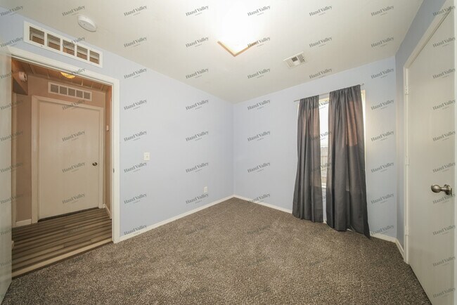 Building Photo - 900 SW 156th St