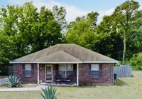 Building Photo - 535 N Forest Dr