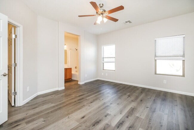 Building Photo - 17320 W Caribbean Ln