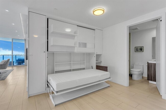 Building Photo - 488 NE 18th St