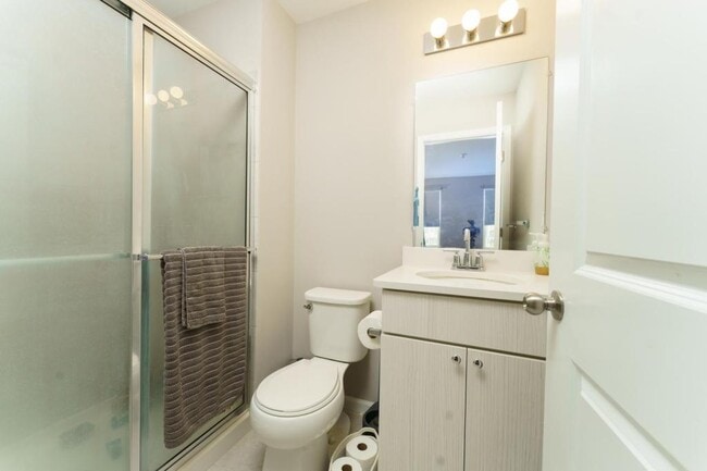 Building Photo - 197 Sean St