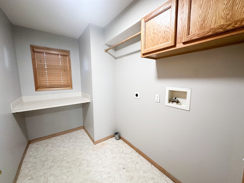 Laundry Room - 1727 N 57th Ave