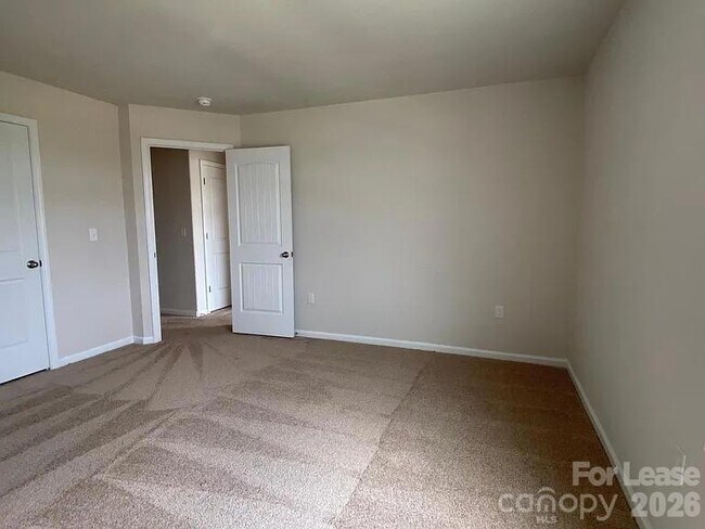 Building Photo - 216 Caffee Dr