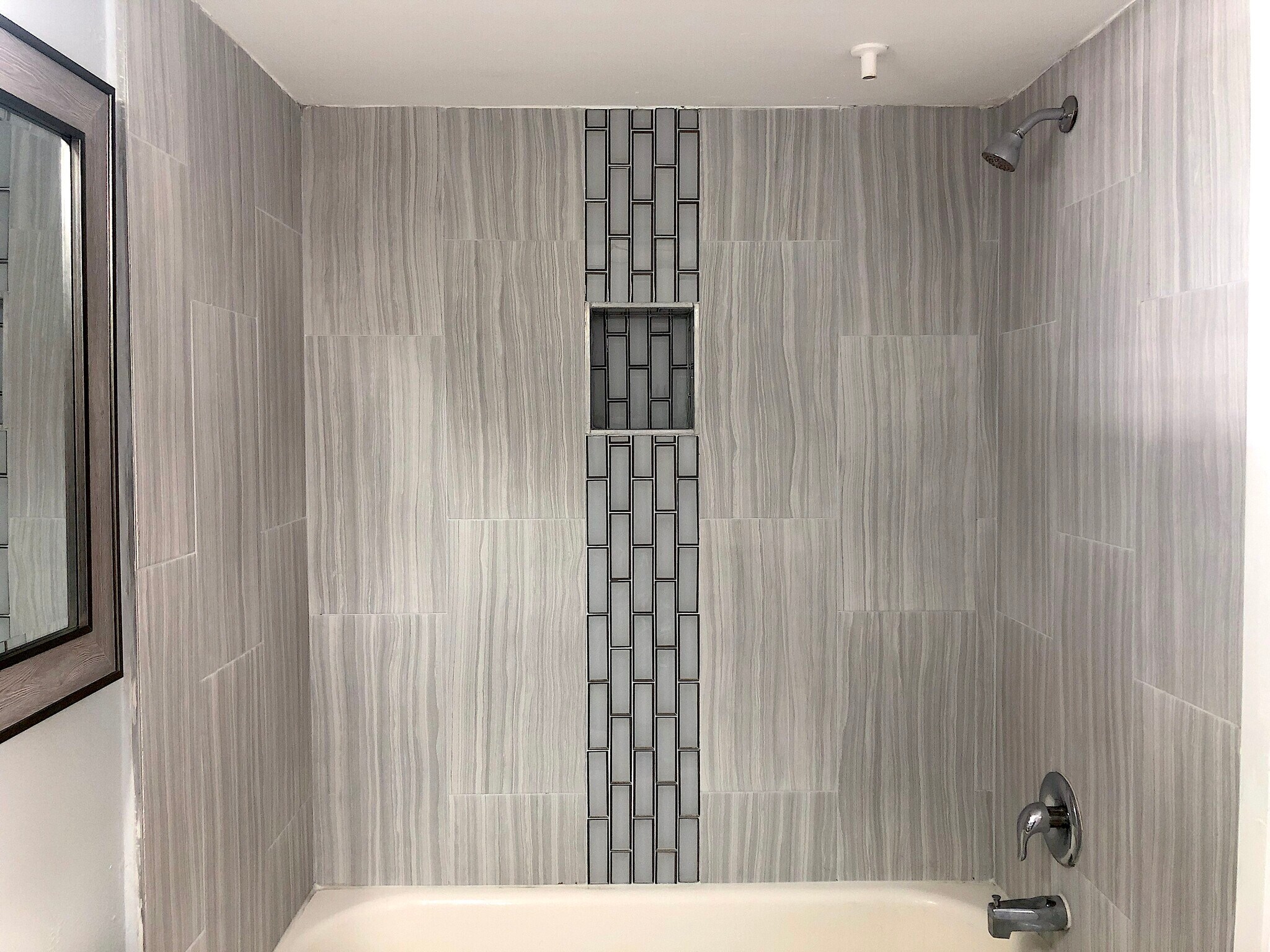 Building Photo - 351 Lone Hill Dr