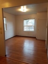 Building Photo - 306 1st Ave