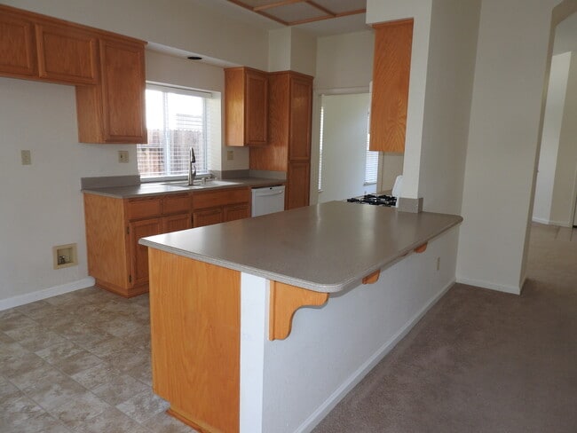 Building Photo - 154 Elkins Cir