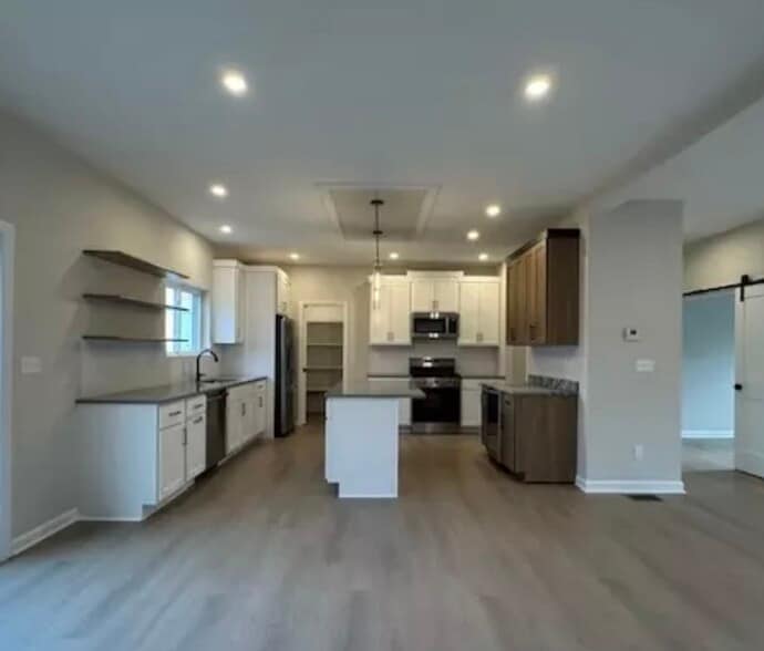 Open Concept Kitchen - 62 Soundview Ave