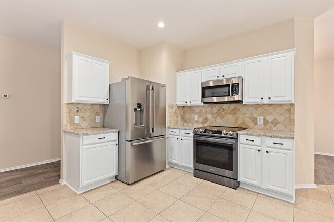 Building Photo - 3905 Hawkins Dr