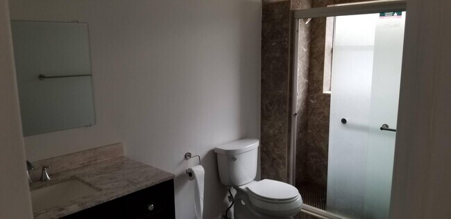 Building Photo - 10780 Cypress Lake Ter