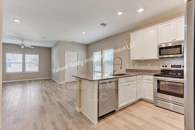 Building Photo - 1325 Salt Ridge Ave