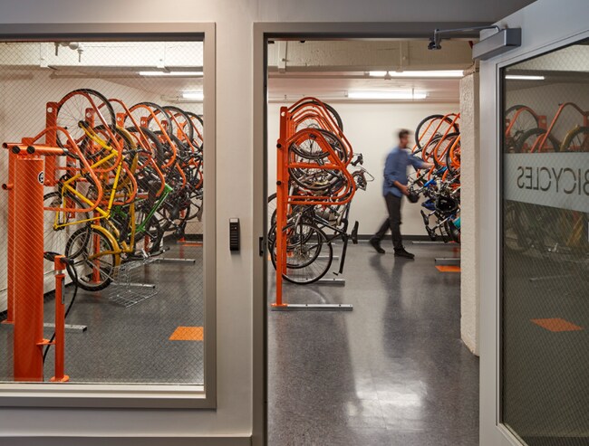 Building Photo - 804 Tremont St