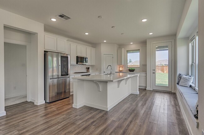 Building Photo - 27129 Ivorywood Dr