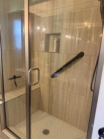 Building Photo - 436 Degan Ave