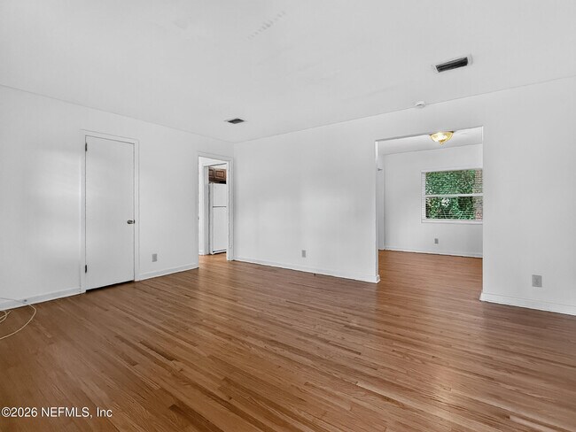 Building Photo - 6306 Romilly Dr