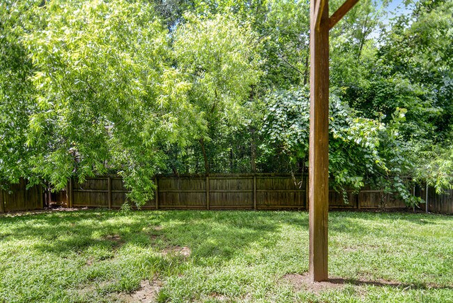 Building Photo - 2056 Hatteras Wy