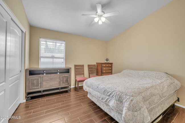 Building Photo - 2343 E Kempton Rd