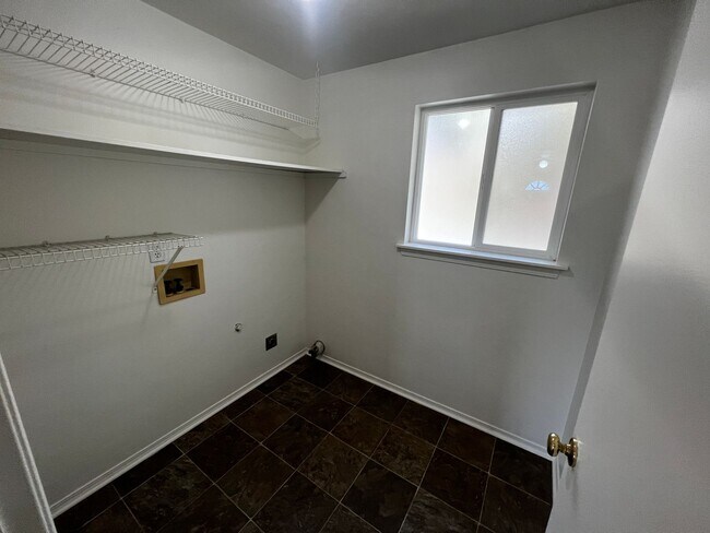 Building Photo - 210-220 N 2nd St