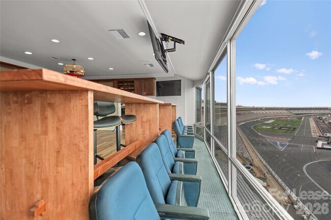 Building Photo - 4721 Morehead Rd