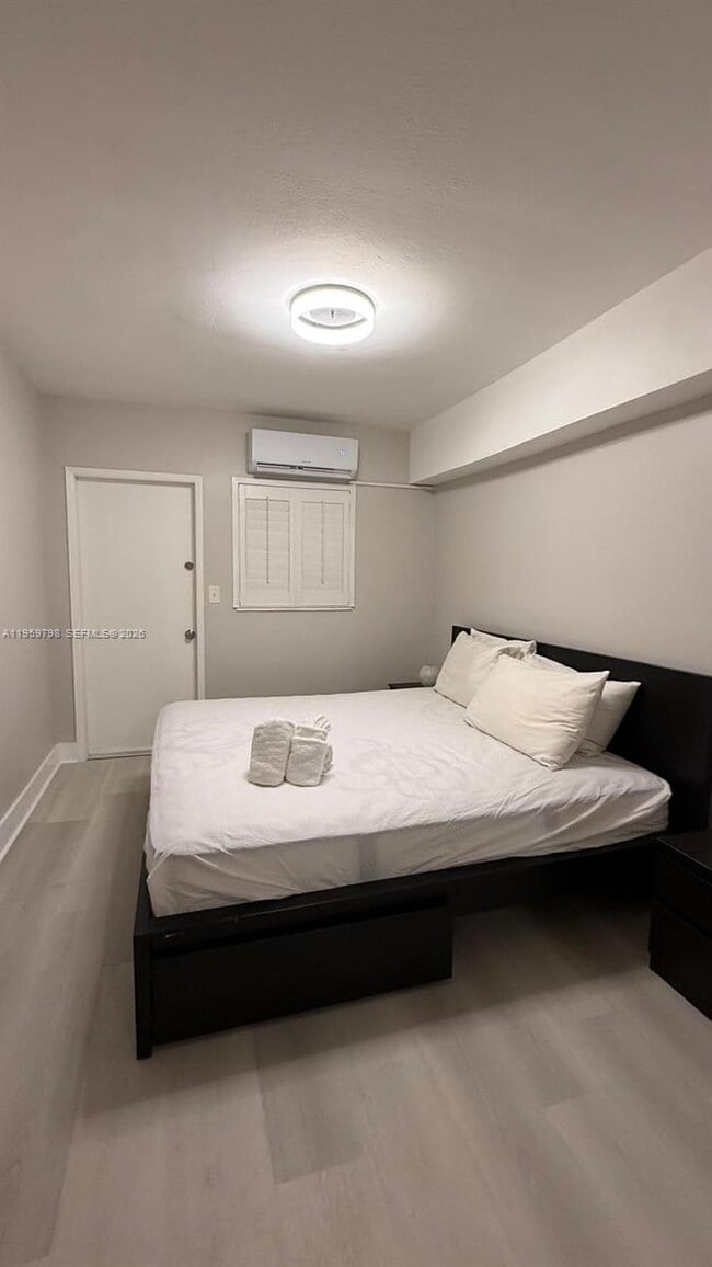 Building Photo - 4201 Indian Creek Dr