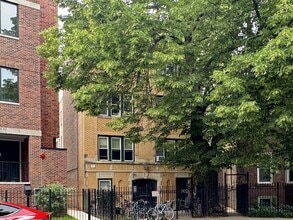 Building Photo - 2432 N Linden Pl
